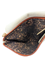 Load image into Gallery viewer, Springbok Karol Clutch