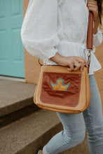 Load image into Gallery viewer, Karol Crossbody Leather Bag