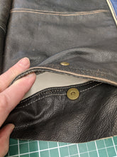 Load image into Gallery viewer, Casey Leather Weekender Bag