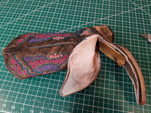 Load image into Gallery viewer, Karol Crossbody Leather Handbag