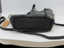 Load image into Gallery viewer, Crossbody Leather Bag