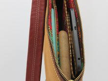 Load image into Gallery viewer, Karol Crossbody Leather Bag