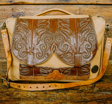 Load image into Gallery viewer, Casey Weekender Bag