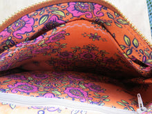 Load image into Gallery viewer, Karol Shoulder Bag