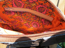 Load image into Gallery viewer, Emaline Crossbody Bag