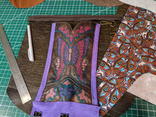 Load image into Gallery viewer, Karol Crossbody Leather Handbag