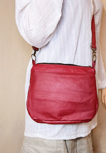 Load image into Gallery viewer, Karol Basic Red Shoulder Bag
