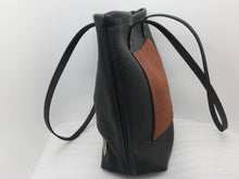 Load image into Gallery viewer, Aislinn Leather Shoulder Bag
